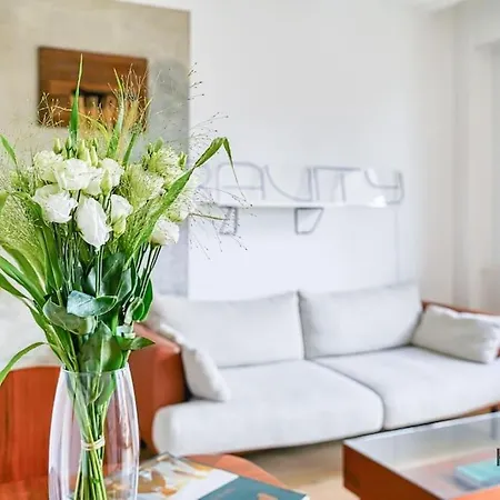 Appartement Ravissant 2 Pieces - Proche Champs-elysees - 192c *