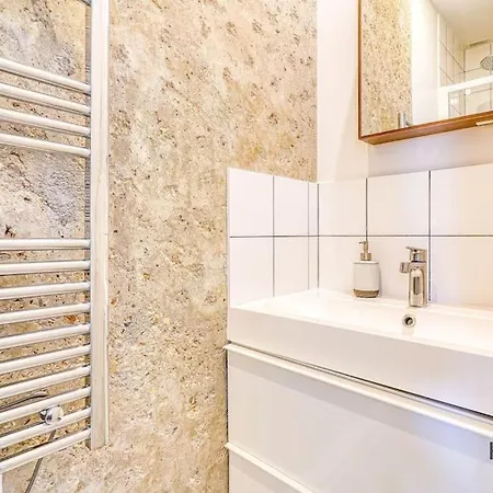 Ravissant 2 Pieces - Proche Champs-elysees - 192c Appartement Parijs