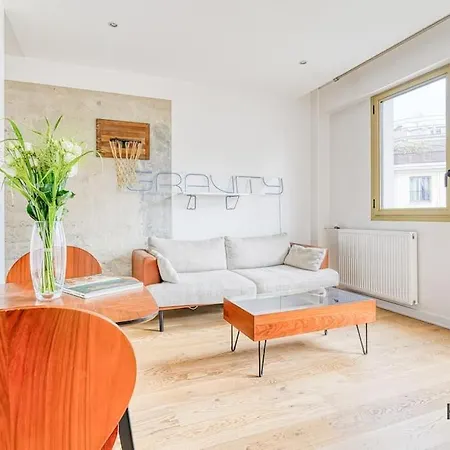 Ravissant 2 Pieces - Proche Champs-elysees - 192c Appartement Parijs